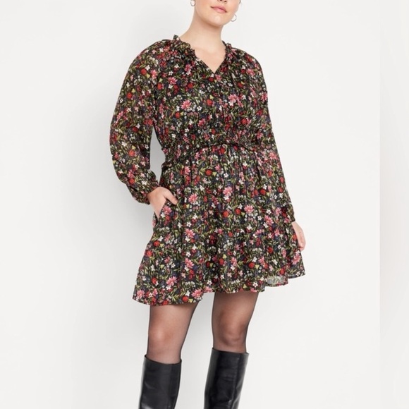 Old Navy Black Floral Dress - Picture 1 of 8